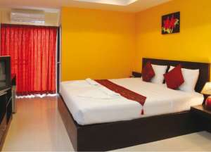 STANDARD DOUBLE or TWIN ROOM (Breakfast included  + Free one way Airport transport)