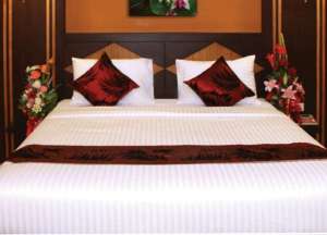 DELUXSUITE DOUBLE ROOM (Breakfast included + Free one way Airport transport)
