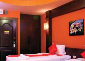 STANDARD DOUBLE or TWIN ROOM (Free one way Airport transport)